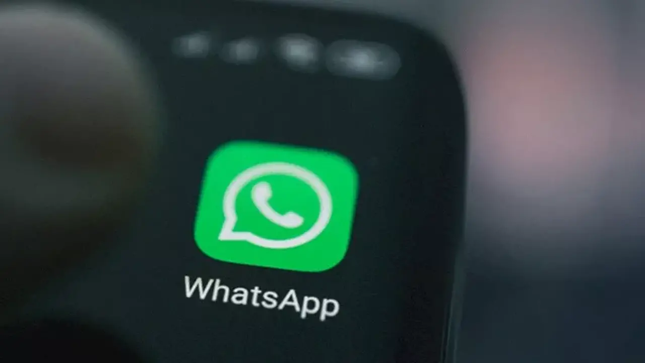 واتساب يختبر تبويبا جديدا لدمج أدوات Meta AI داخل واجهة التطبيق الرئيسية